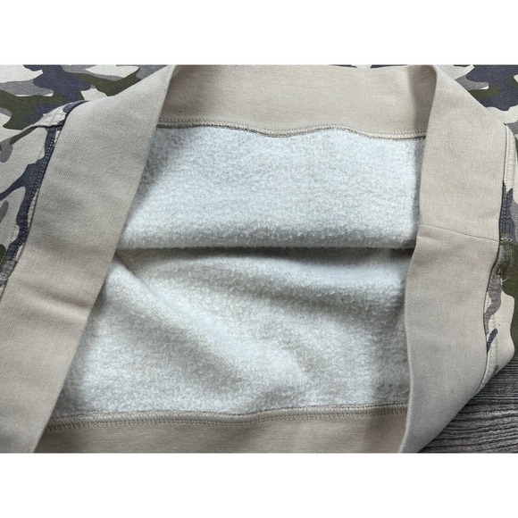 BUC-EE'S Camo Hoodie Adult Large Graphic Print Front/Back Souvenir Sweatshirt - Picture 9 of 12